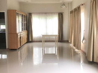 À louer 3 chambres maison à San Sai, Chiang Mai