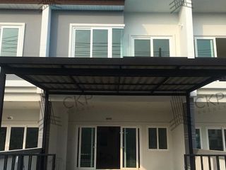 For sale 3 bed townhouse in Mueang Chachoengsao, Chachoengsao
