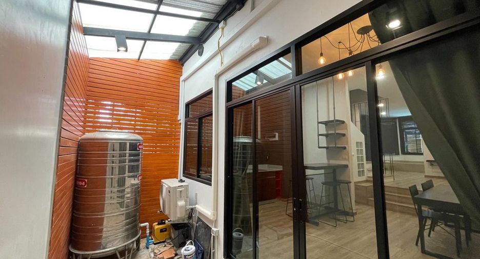 Casa adosada en venta de 3 habitaciones en Mueang Nonthaburi, Nonthaburi