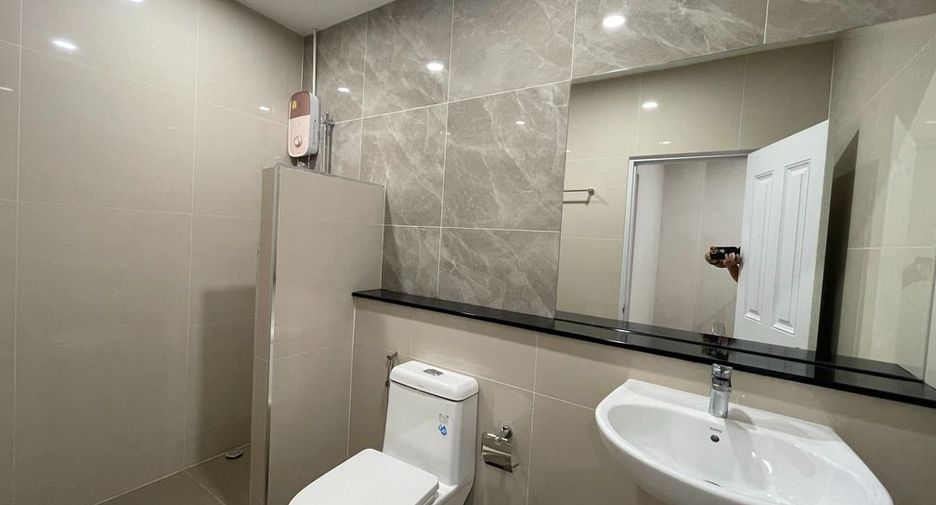 Casa adosada en venta de 3 habitaciones en Mueang Nonthaburi, Nonthaburi