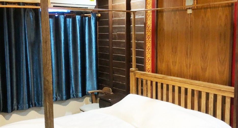 For sale hotel in Mueang Uthai Thani, Uthai Thani