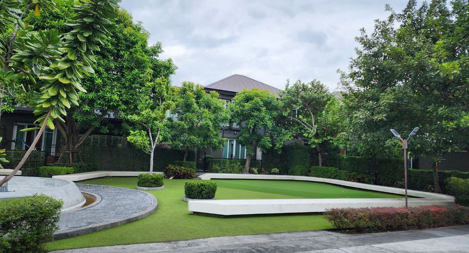 For sale 5 bedrooms house in Chatuchak, Bangkok