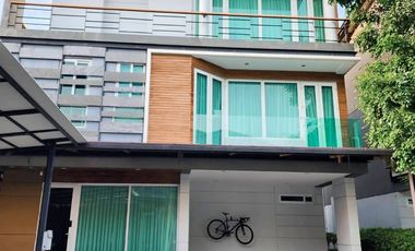 À vendre 5 chambres maison à Chatuchak, Bangkok