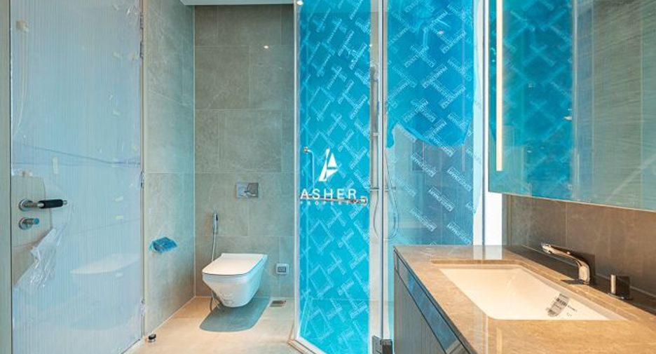 For sale 3 bedrooms condo in Khlong San, Bangkok