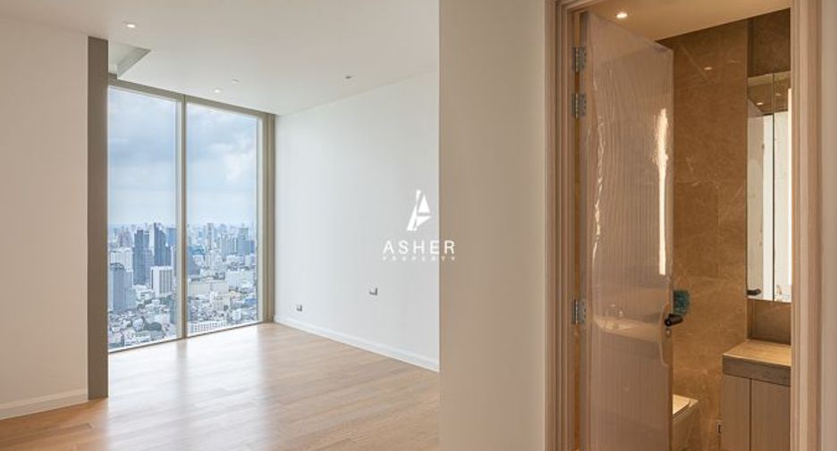 For sale 3 bedrooms condo in Khlong San, Bangkok