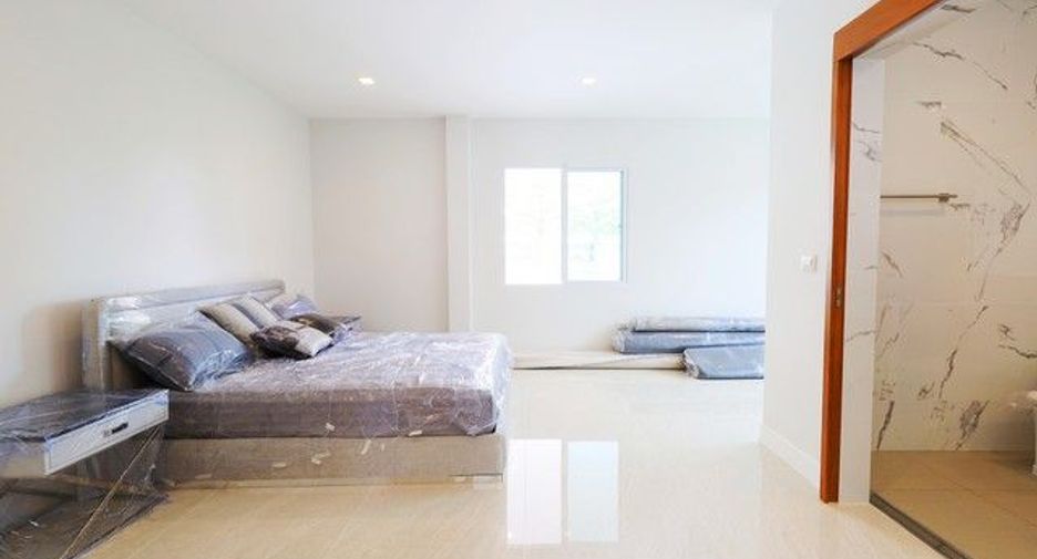 For sale 4 bedrooms house in Bang Kruai, Nonthaburi