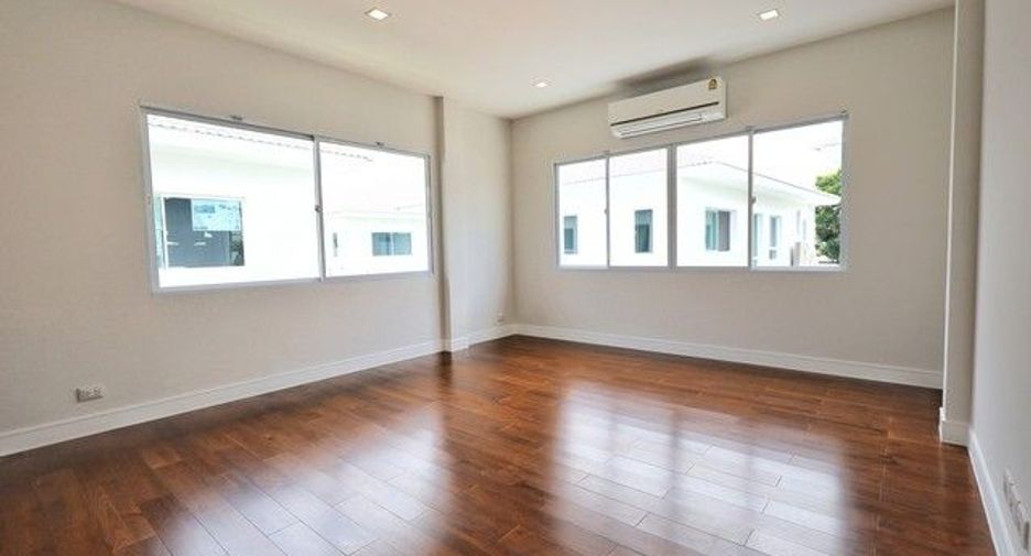 For sale 4 bedrooms house in Bang Kruai, Nonthaburi
