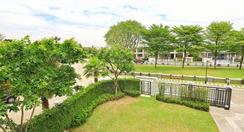 For sale 4 bedrooms house in Bang Kruai, Nonthaburi