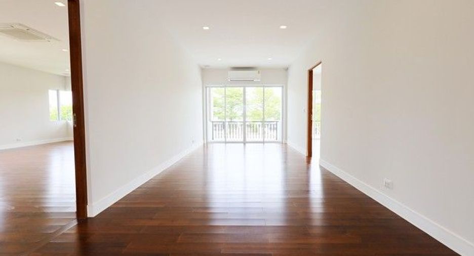 For sale 4 bedrooms house in Bang Kruai, Nonthaburi