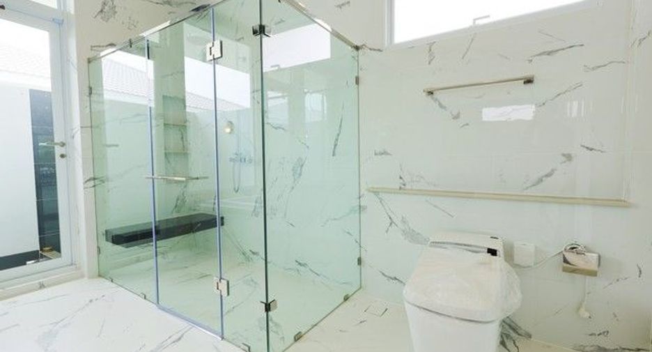 For sale 4 bedrooms house in Bang Kruai, Nonthaburi