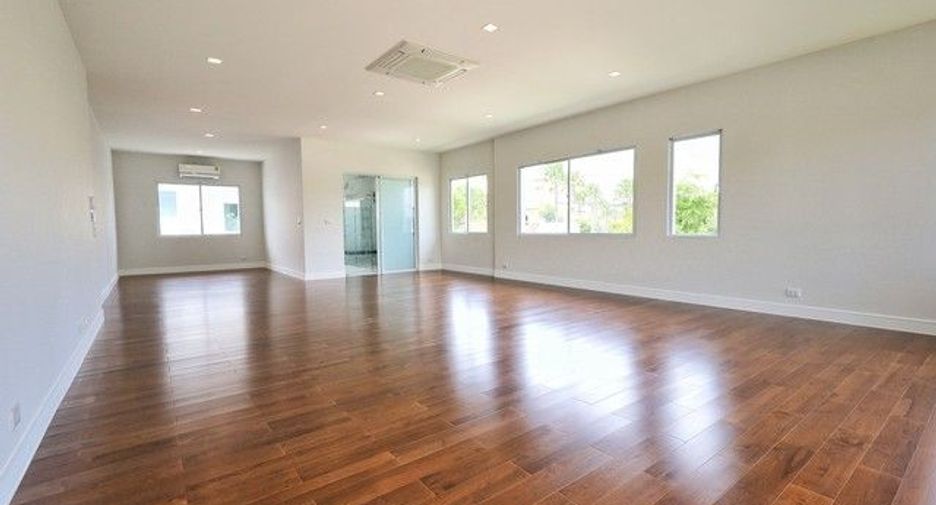 For sale 4 bedrooms house in Bang Kruai, Nonthaburi