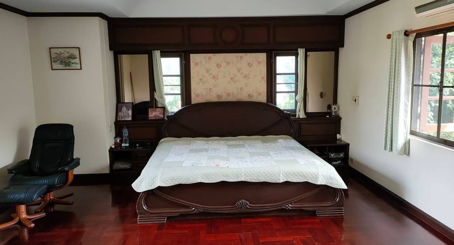 For sale 3 bed house in Bang Khen, Bangkok