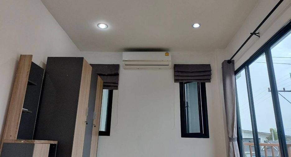For sale 6 bedrooms townhouse in Hang Dong, Chiang Mai