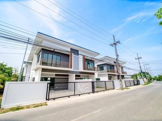 Casa adosada en venta de 6 habitaciones en Hang Dong, Chiang Mai