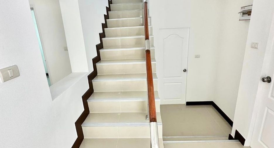 For sale 3 bedrooms house in Bang Lamung, Chonburi