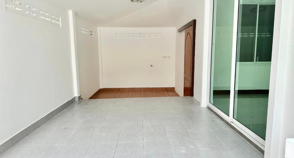For sale 3 bedrooms house in Bang Lamung, Chonburi