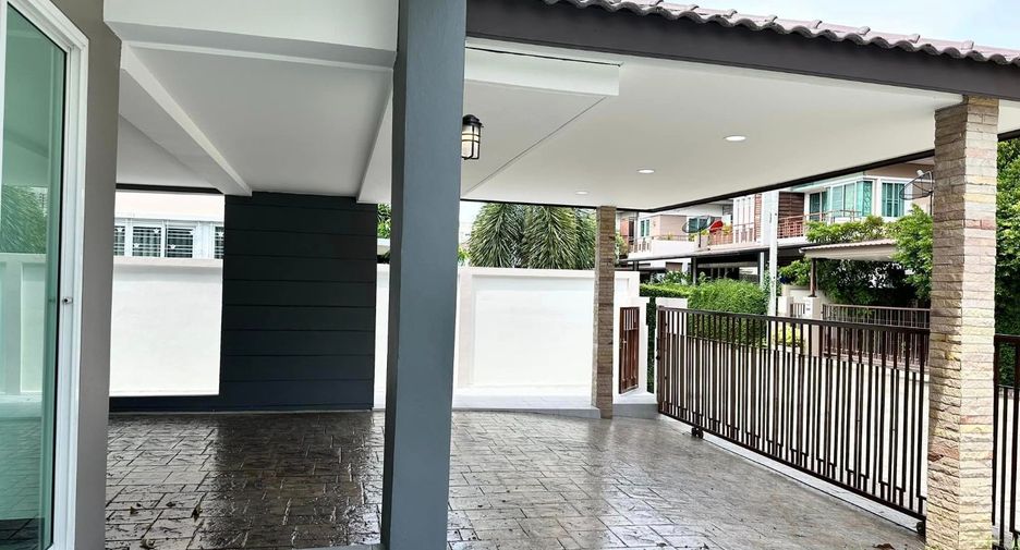 For sale 3 bedrooms house in Bang Lamung, Chonburi