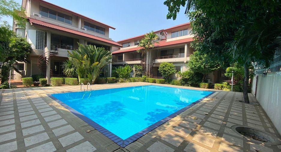 Reihenhaus zur Miete mit 5 Zimmer in Phaya Thai, Bangkok