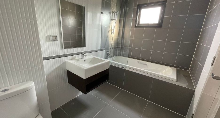 Аренда 3 спальни дом в Пращет, Бангкок