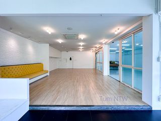 For rent retail Space in Mueang Chiang Mai, Chiang Mai