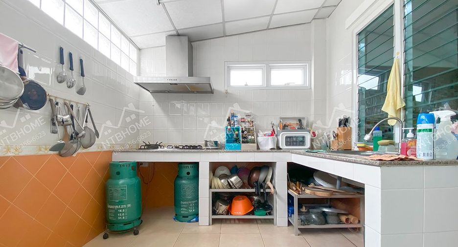 For sale 3 bedrooms house in Mueang Nonthaburi, Nonthaburi