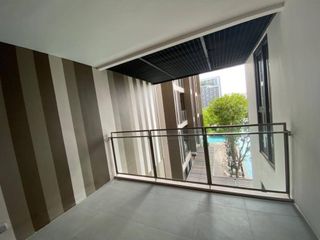 For sale 3 bed condo in Phaya Thai, Bangkok