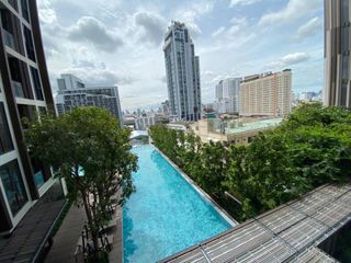 For sale 3 bed condo in Phaya Thai, Bangkok