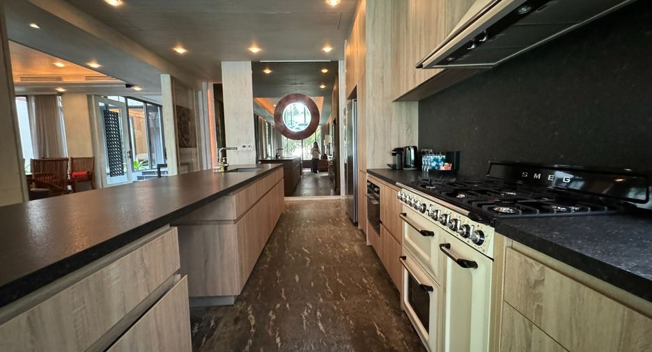 For sale 5 bed villa in Takua Thung, Phang Nga