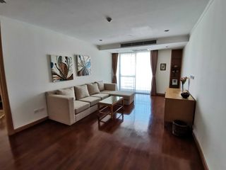 Apartamento en alquiler de 3 habitaciones en Khlong Toei, Bangkok