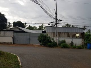 For sale 3 bed warehouse in Mueang Uttaradit, Uttaradit