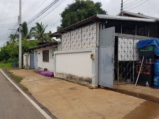 For sale 3 bed warehouse in Mueang Uttaradit, Uttaradit