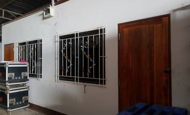 For sale 3 bedrooms warehouse in Mueang Uttaradit, Uttaradit