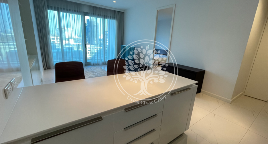 For rent and for sale 1 bed condo in Pathum Wan, Bangkok