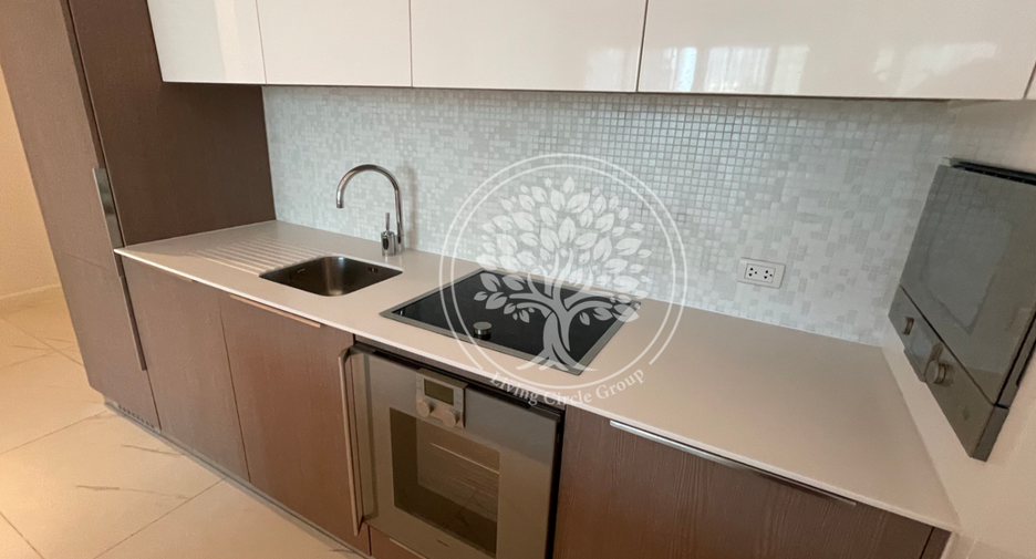 For rent and for sale 1 bed condo in Pathum Wan, Bangkok