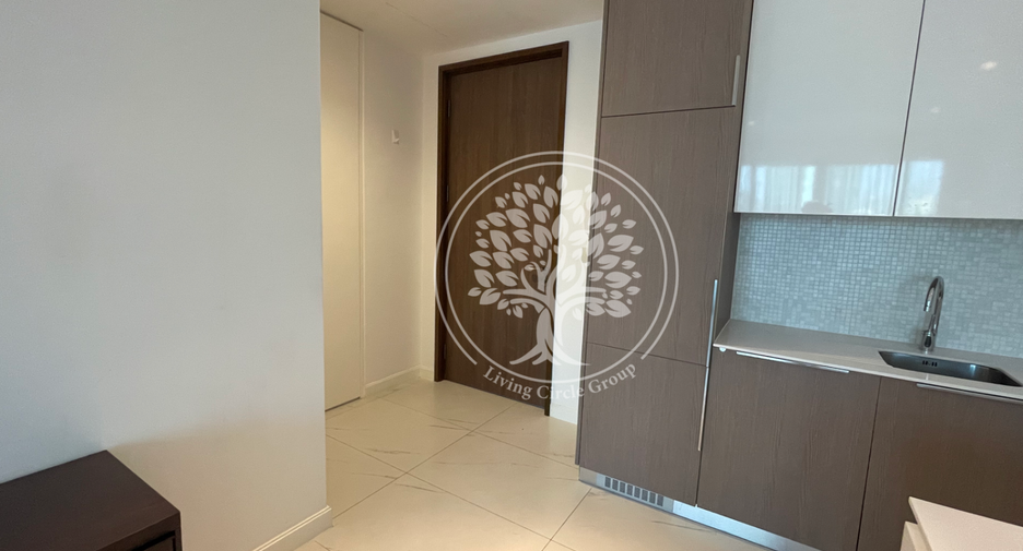For rent and for sale 1 bed condo in Pathum Wan, Bangkok