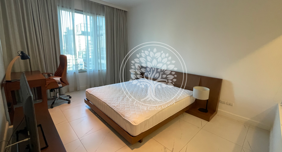 For rent and for sale 1 bed condo in Pathum Wan, Bangkok