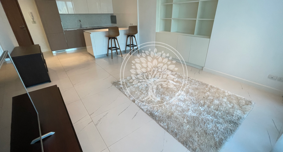 For rent and for sale 1 bed condo in Pathum Wan, Bangkok