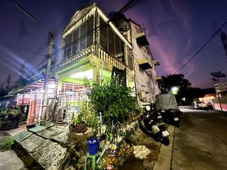 For sale 4 bed townhouse in Thung Khru, Bangkok