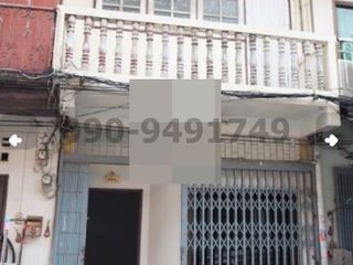 For rent 4 bedrooms retail Space in Khlong San, Bangkok