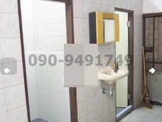 For rent 4 bedrooms retail Space in Khlong San, Bangkok