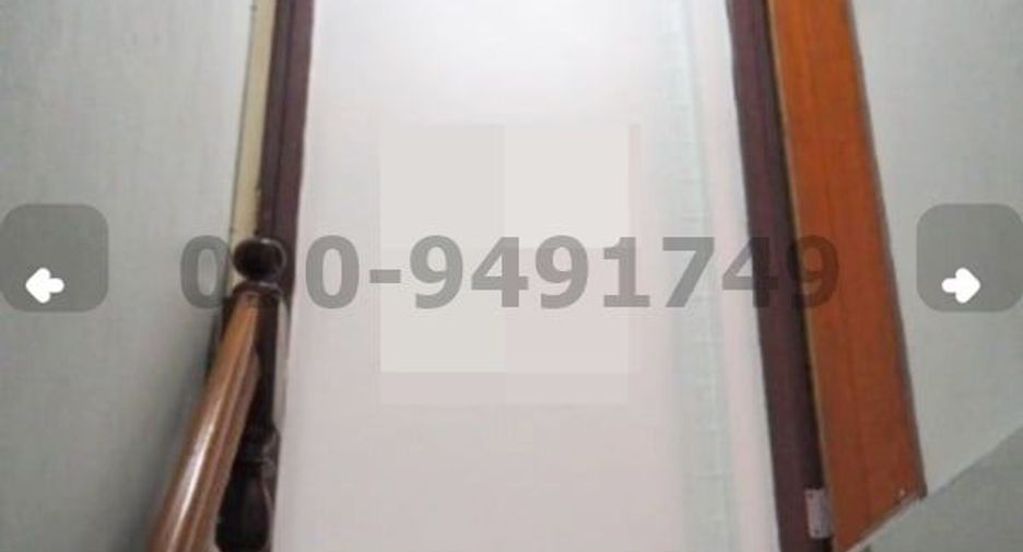 For rent 4 bedrooms retail Space in Khlong San, Bangkok