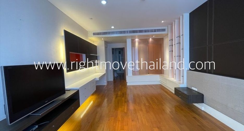 ขาย 3 ห้องนอน คอนโด ใน คลองเตย, กรุงเทพฯ