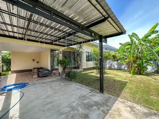 Casa en alquiler de 2 habitaciones en Doi Saket, Chiang Mai
