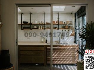 For rent 3 bedrooms townhouse in Bang Khun Thian, Bangkok