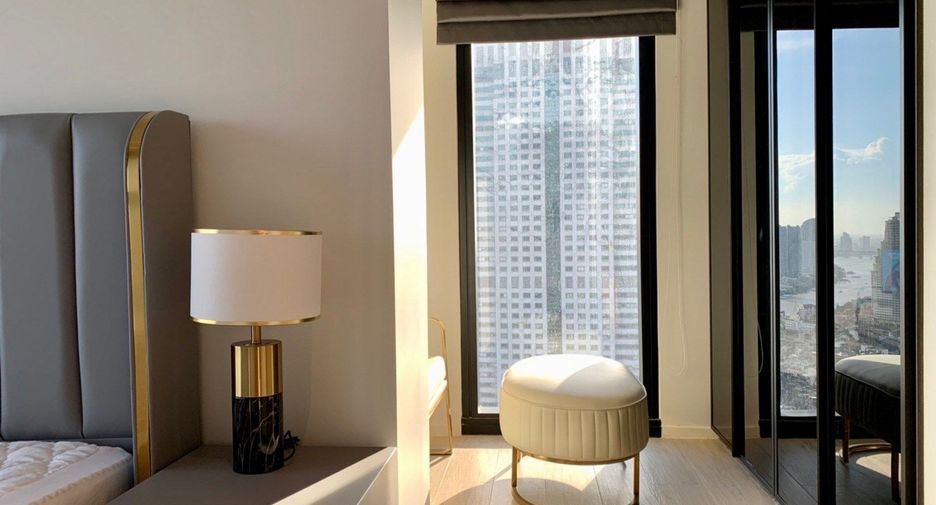 For rent 2 bedrooms condo in Sathon, Bangkok