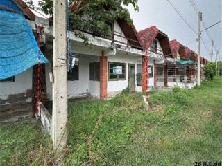 Casa adosada en venta de 2 habitaciones en Tha Yang, Phetchaburi