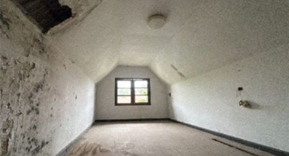 Reihenhaus zum Kauf mit 2 Zimmer in Tha Yang, Phetchaburi