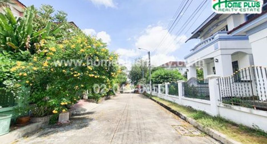 For sale 3 bedrooms house in Bang Bon, Bangkok