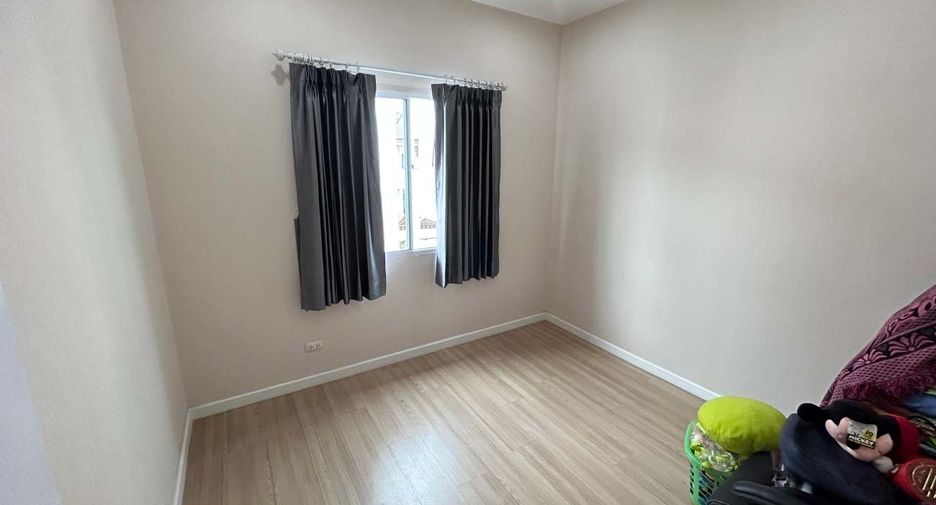 Casa en venta de 32 habitaciones en Bang Bua Thong, Nonthaburi