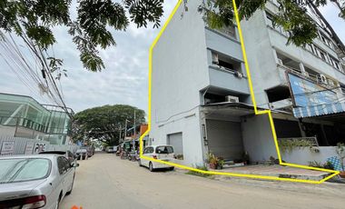 For sale retail Space in Min Buri, Bangkok